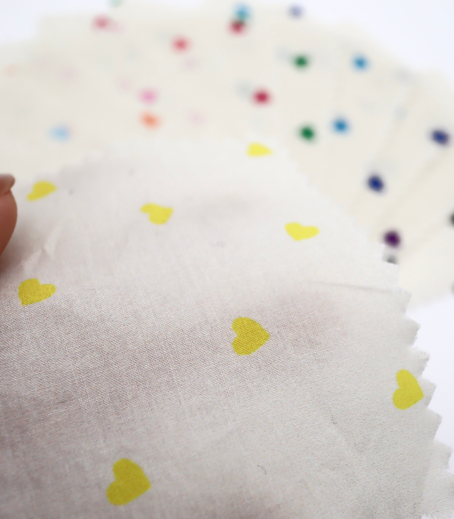 【25SS-045】プチハートプリント綿ローン　/0.5ｙあたり=～485円