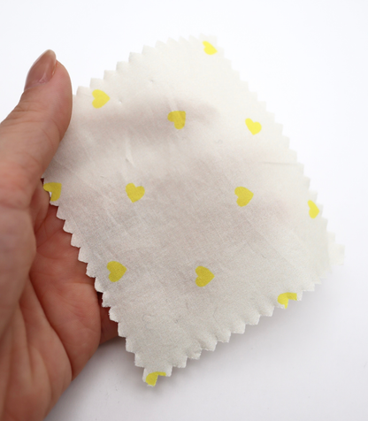 【25SS-045】プチハートプリント綿ローン　/0.5ｙあたり=～485円