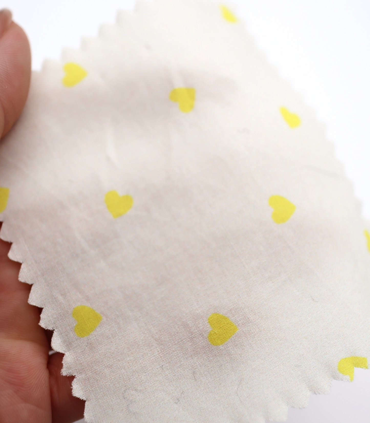 【25SS-045】プチハートプリント綿ローン　/0.5ｙあたり=～485円