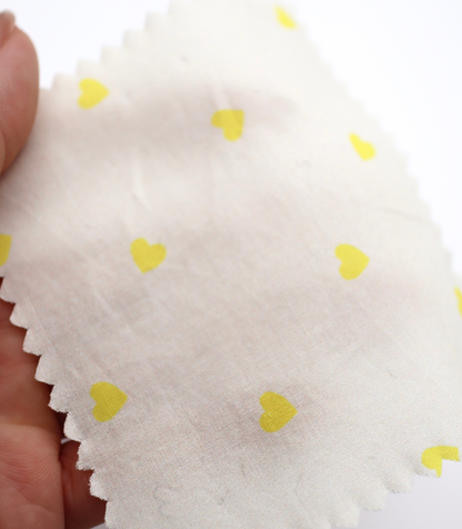 【25SS-045】プチハートプリント綿ローン　/0.5ｙあたり=～485円