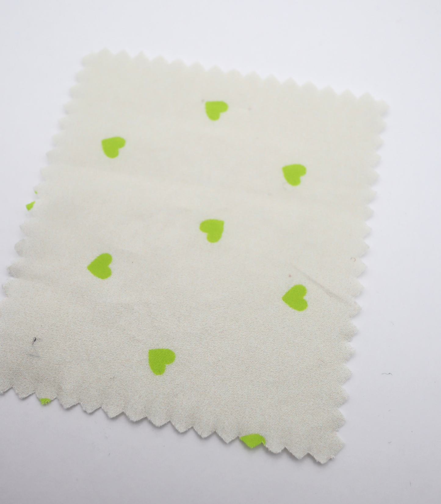 【25SS-045】プチハートプリント綿ローン　/0.5ｙあたり=～485円