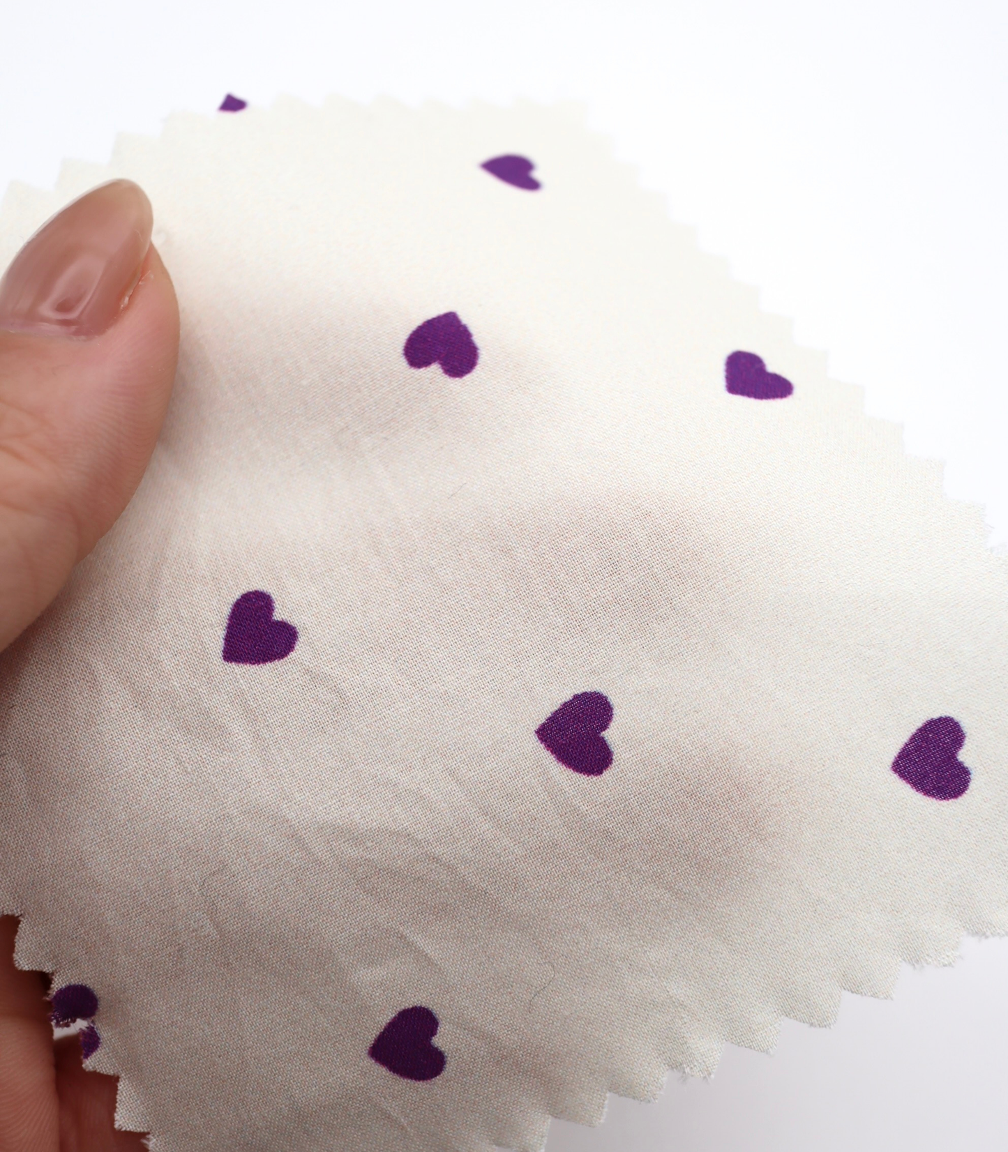 【25SS-045】プチハートプリント綿ローン　/0.5ｙあたり=～485円