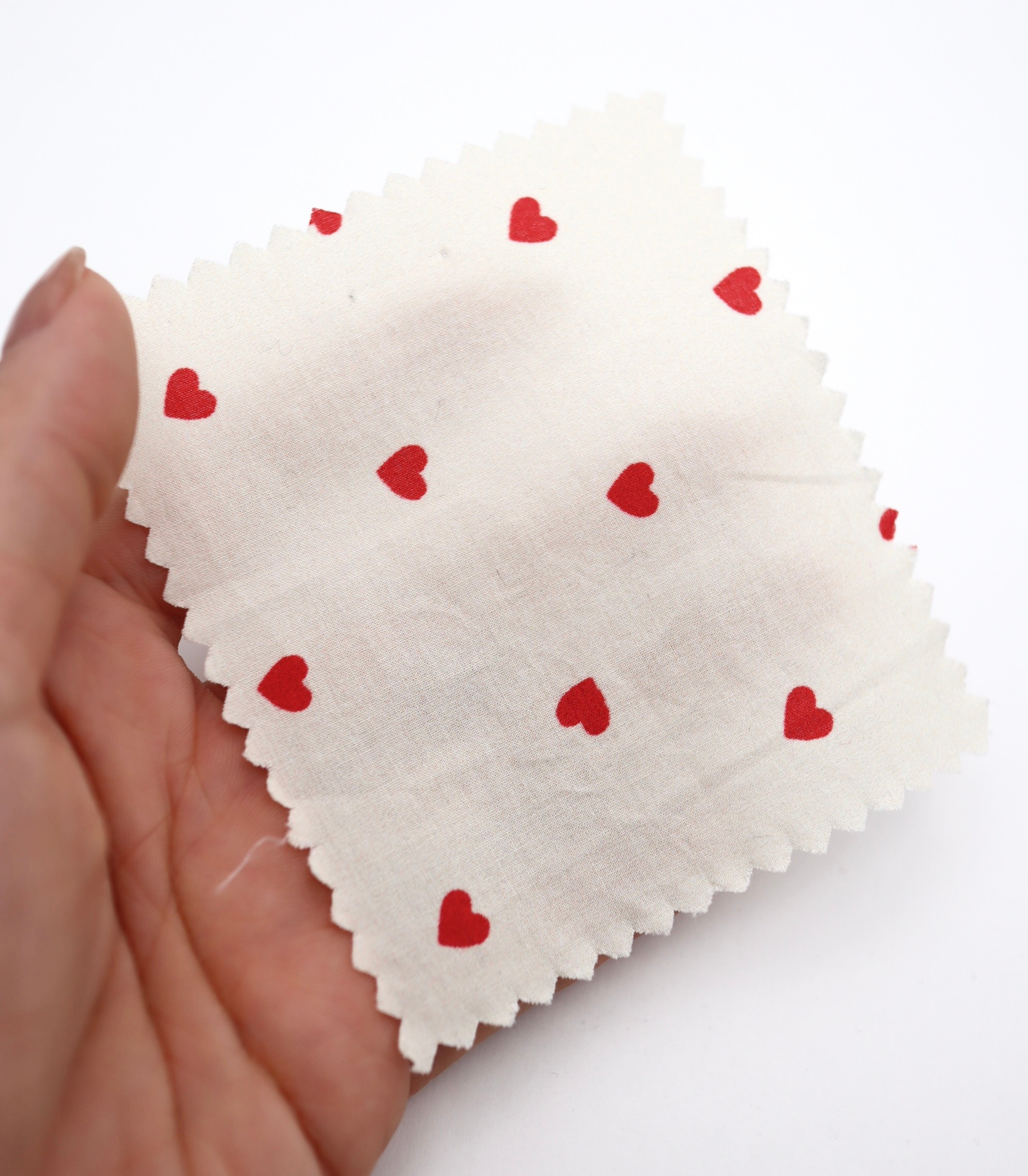 【25SS-045】プチハートプリント綿ローン　/0.5ｙあたり=～485円