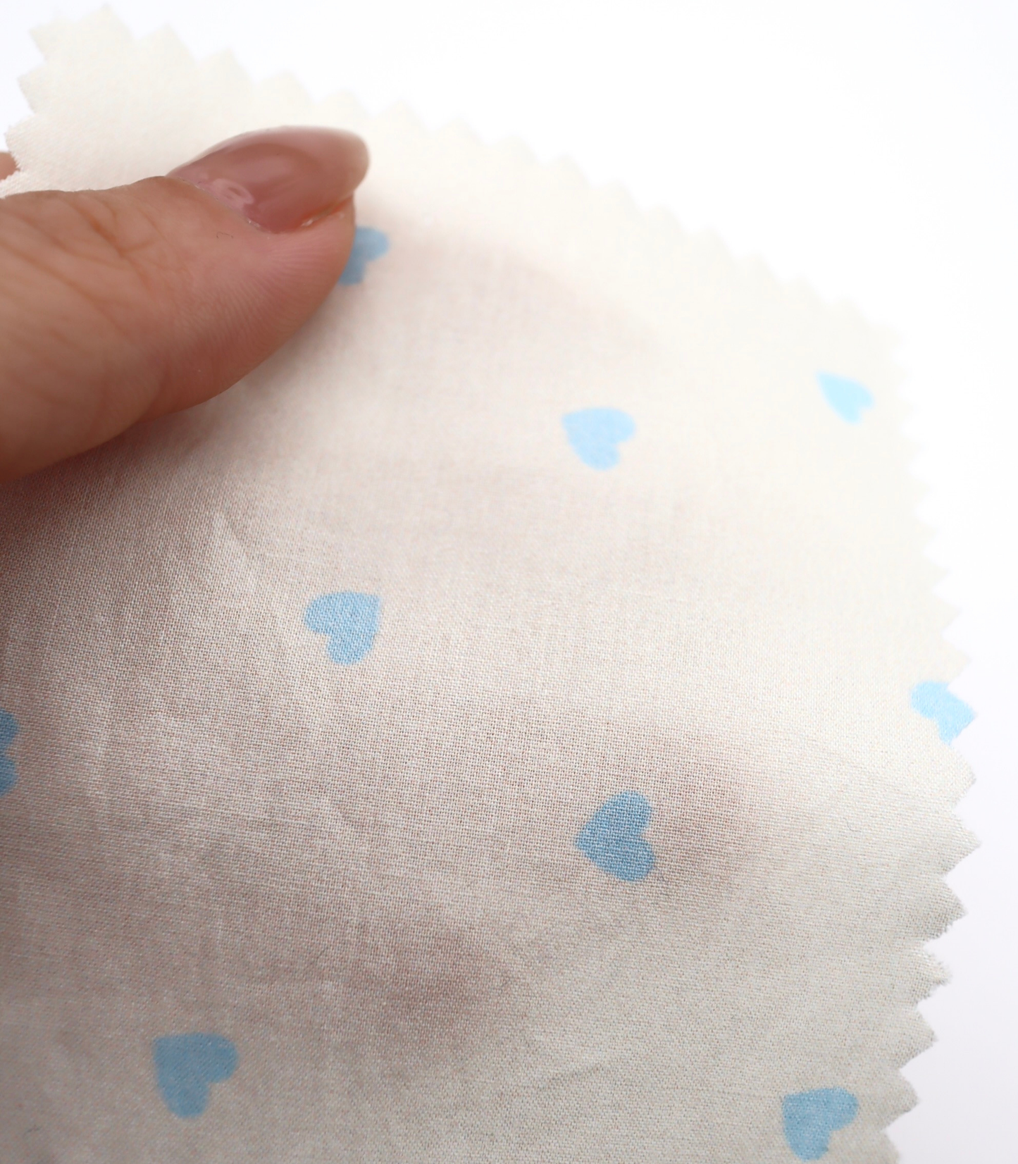 【25SS-045】プチハートプリント綿ローン　/0.5ｙあたり=～485円