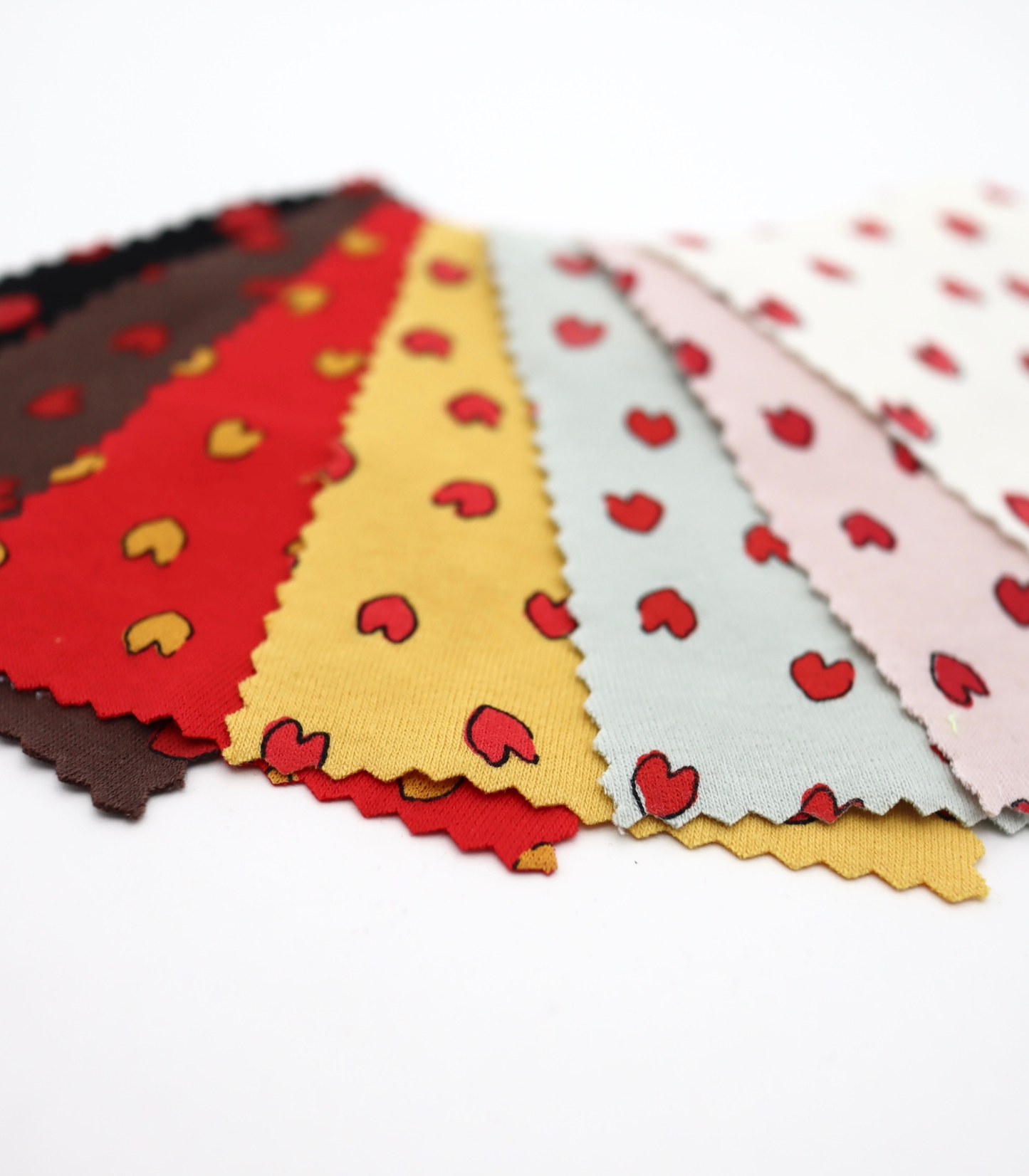 【25SS-030】らくがき風ハートプリントフライス　/0.5ｙあたり=～900円