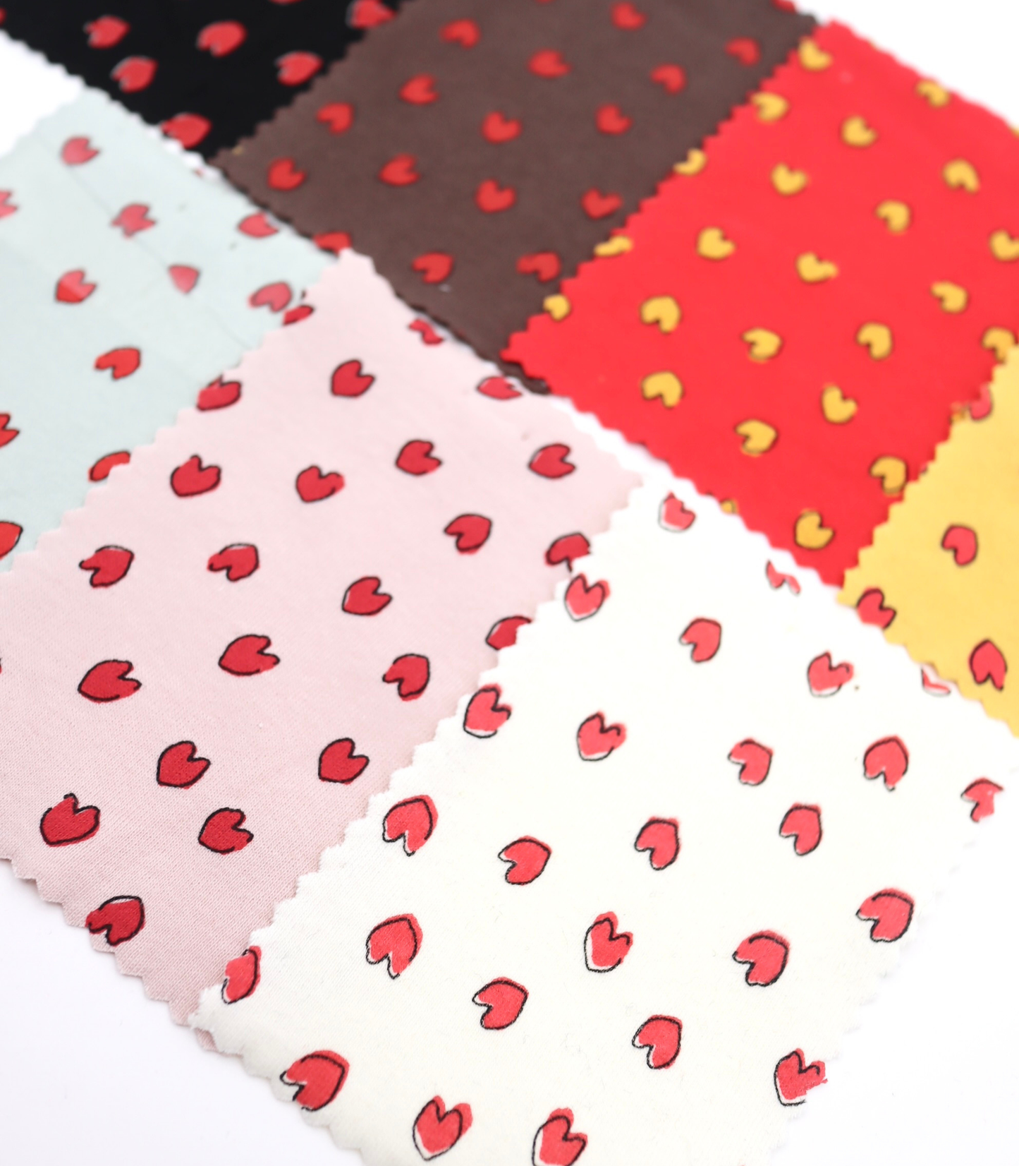 【25SS-030】らくがき風ハートプリントフライス　/0.5ｙあたり=～900円