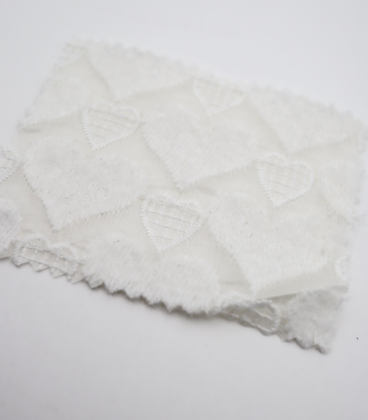 【25SS-054】起毛ハート刺繍オーガンジー　/0.5ｙあたり=～1125円