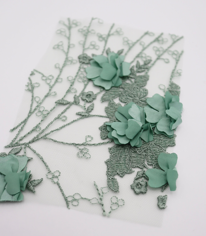 【25SS-382】立体フラワー付き刺繍チュール　/0.5ｙあたり=～2570円