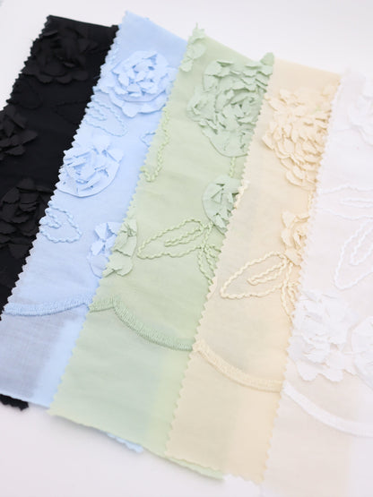 【25AW-019】スカラップ付き立体フラワー刺繍綿ローン　/0.5ｙあたり=～1190円