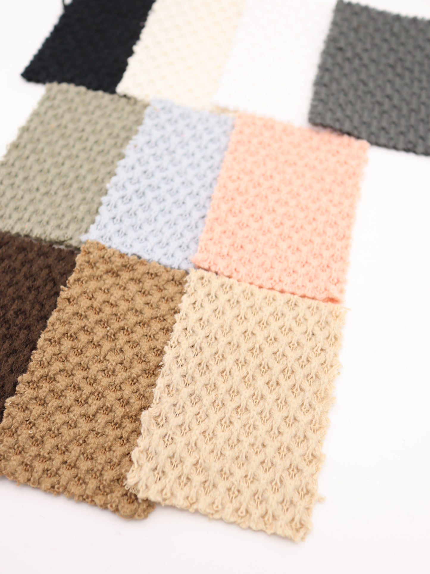 【25AW-035】ウール混ふわふわハニカムニットソー　/0.5ｙあたり=～1500円