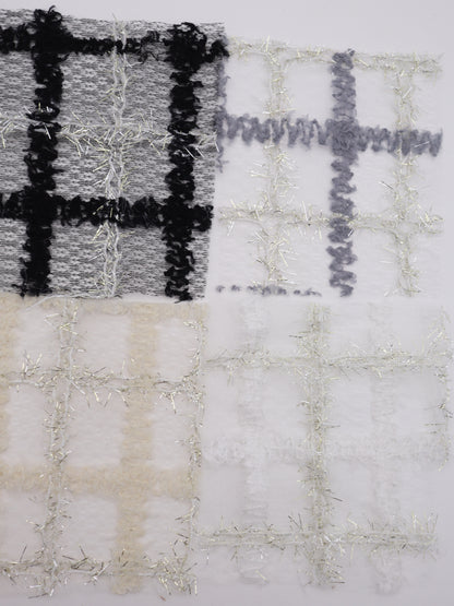 ふわふわキラキラフリンジチェック柄刺繍オーガンジー｜【生地幅】約121センチ 【混率】ポリエステル100%｜ドッグウエア・KIDSウエア・衣装・ドレス・雑貨向き｜26AW-303