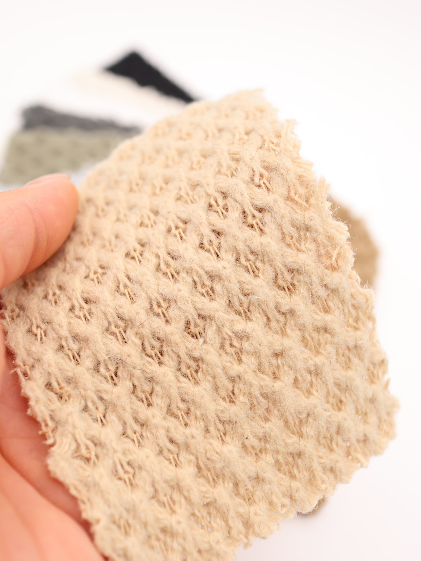 【25AW-035】ウール混ふわふわハニカムニットソー　/0.5ｙあたり=～1500円