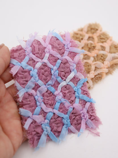 シフォンテープ＆フリンジヤーン刺繍チュール｜【生地幅】約127センチ 【混率】ポリエステル50%アクリル50％｜ドッグウエア・KIDSウエア・ドレス・衣装・雑貨向き｜26AW-298
