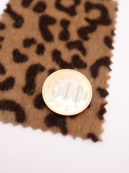 【25AW-039】フェイクハラコ毛足つるつるヒョウ柄プリント　/0.5ｙあたり=～1370円