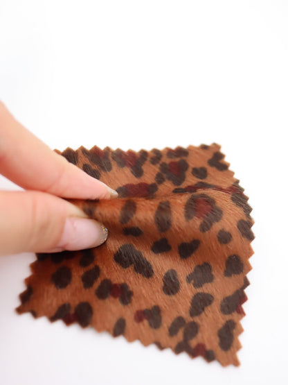 【25AW-039】フェイクハラコ毛足つるつるヒョウ柄プリント　/0.5ｙあたり=～1370円