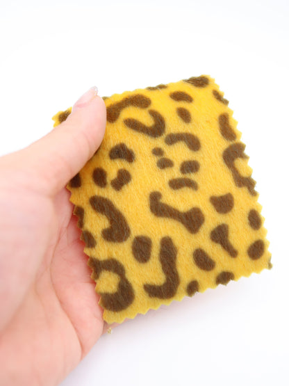 【25AW-039】フェイクハラコ毛足つるつるヒョウ柄プリント　/0.5ｙあたり=～1370円