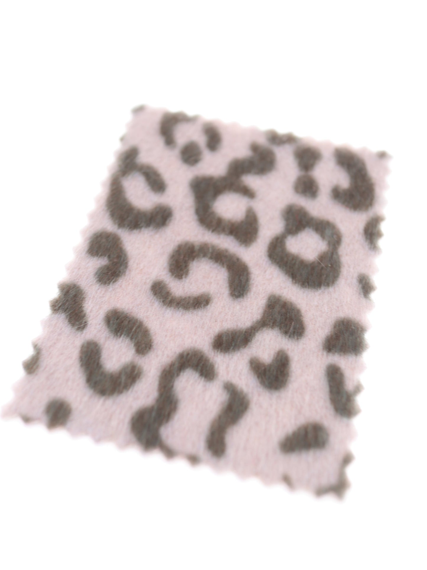 【25AW-039】フェイクハラコ毛足つるつるヒョウ柄プリント　/0.5ｙあたり=～1370円