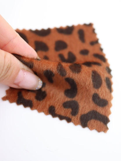 【25AW-039】フェイクハラコ毛足つるつるヒョウ柄プリント　/0.5ｙあたり=～1370円