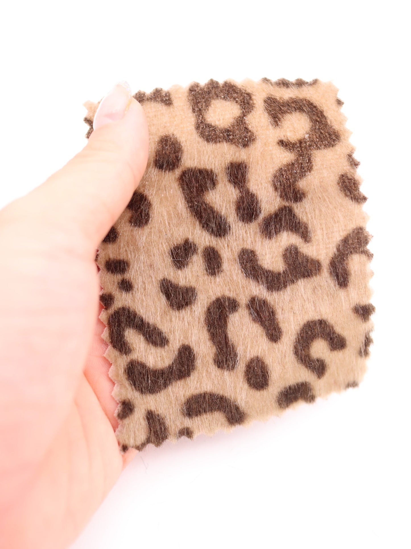 【25AW-039】フェイクハラコ毛足つるつるヒョウ柄プリント　/0.5ｙあたり=～1370円