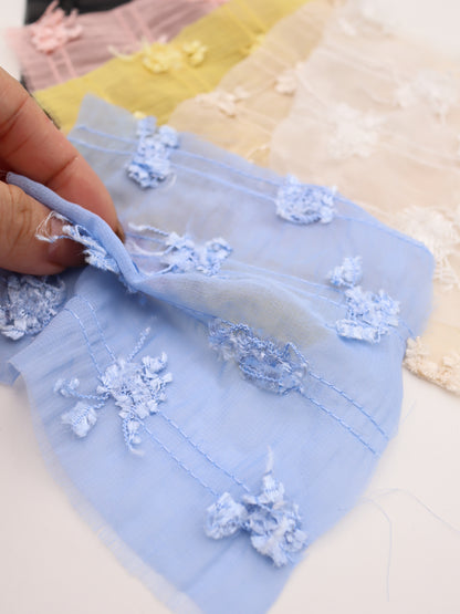 ふさふさフリンジヤーン刺繍シフォン｜【生地幅】約142センチ 【混率】ポリエステル100％｜ドッグウエア・KIDSウエア・ブラウス・ドレス・雑貨向き｜26AW-289