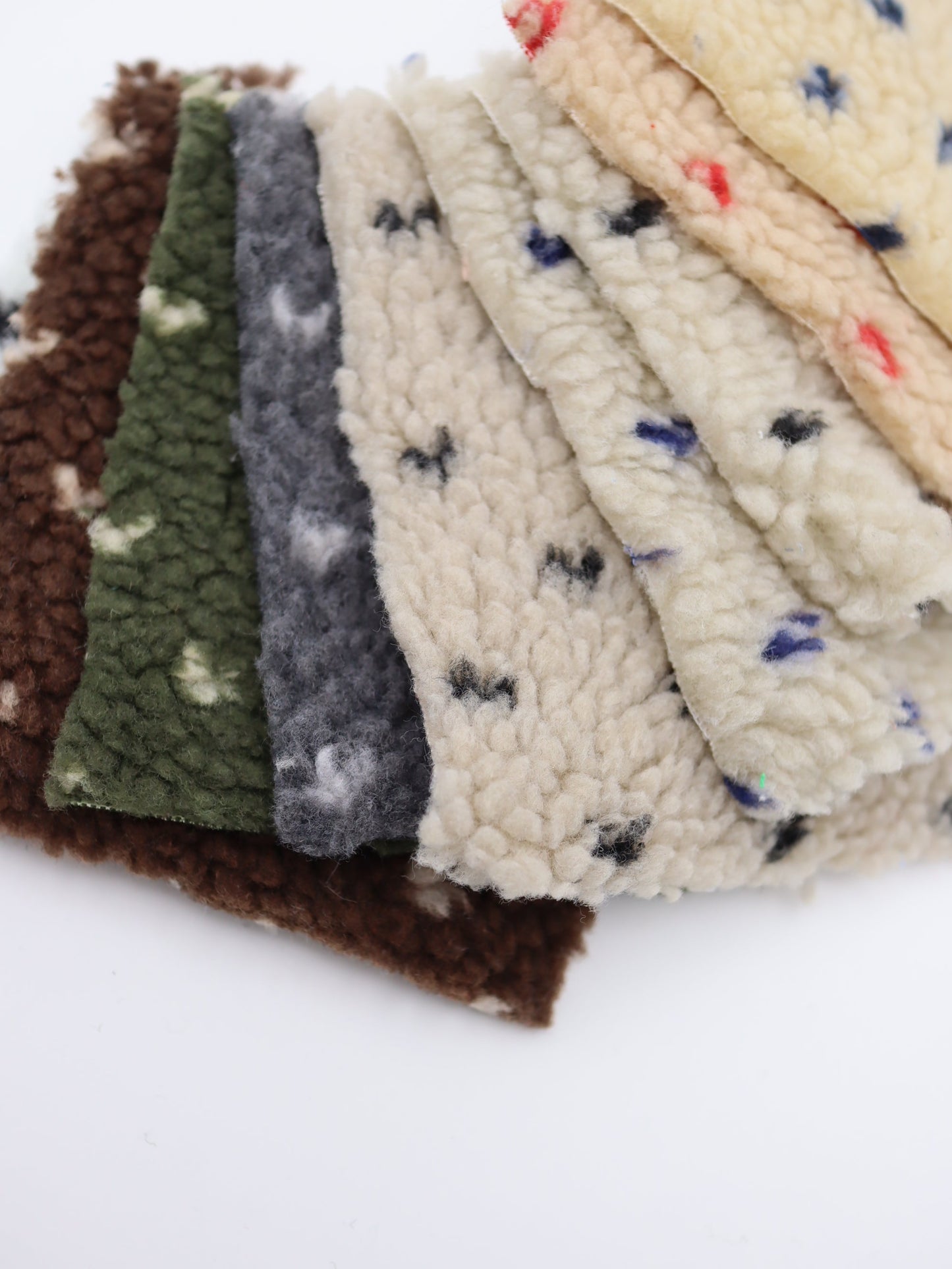 【25AW-151】じつはプチハートボア　/0.5ｙあたり=～1065円