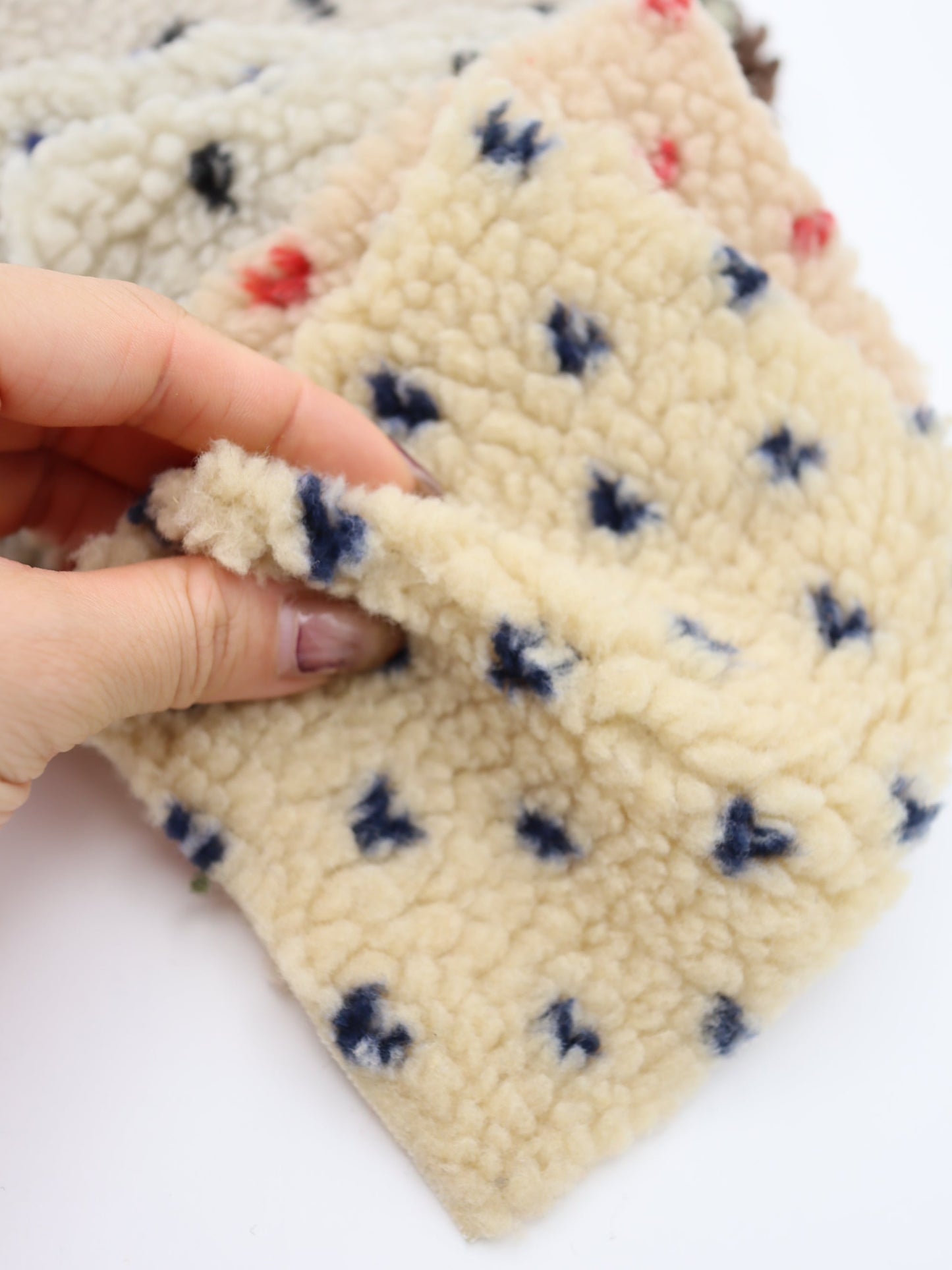 【25AW-151】じつはプチハートボア　/0.5ｙあたり=～1065円