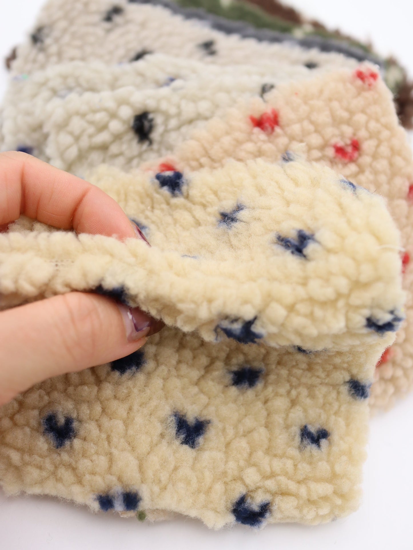 【25AW-151】じつはプチハートボア　/0.5ｙあたり=～1065円