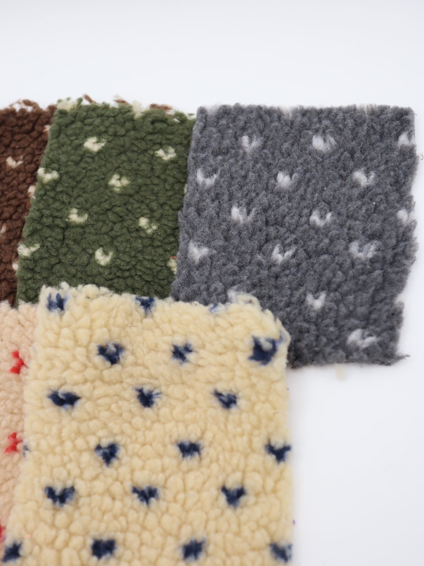 【25AW-151】じつはプチハートボア　/0.5ｙあたり=～1065円