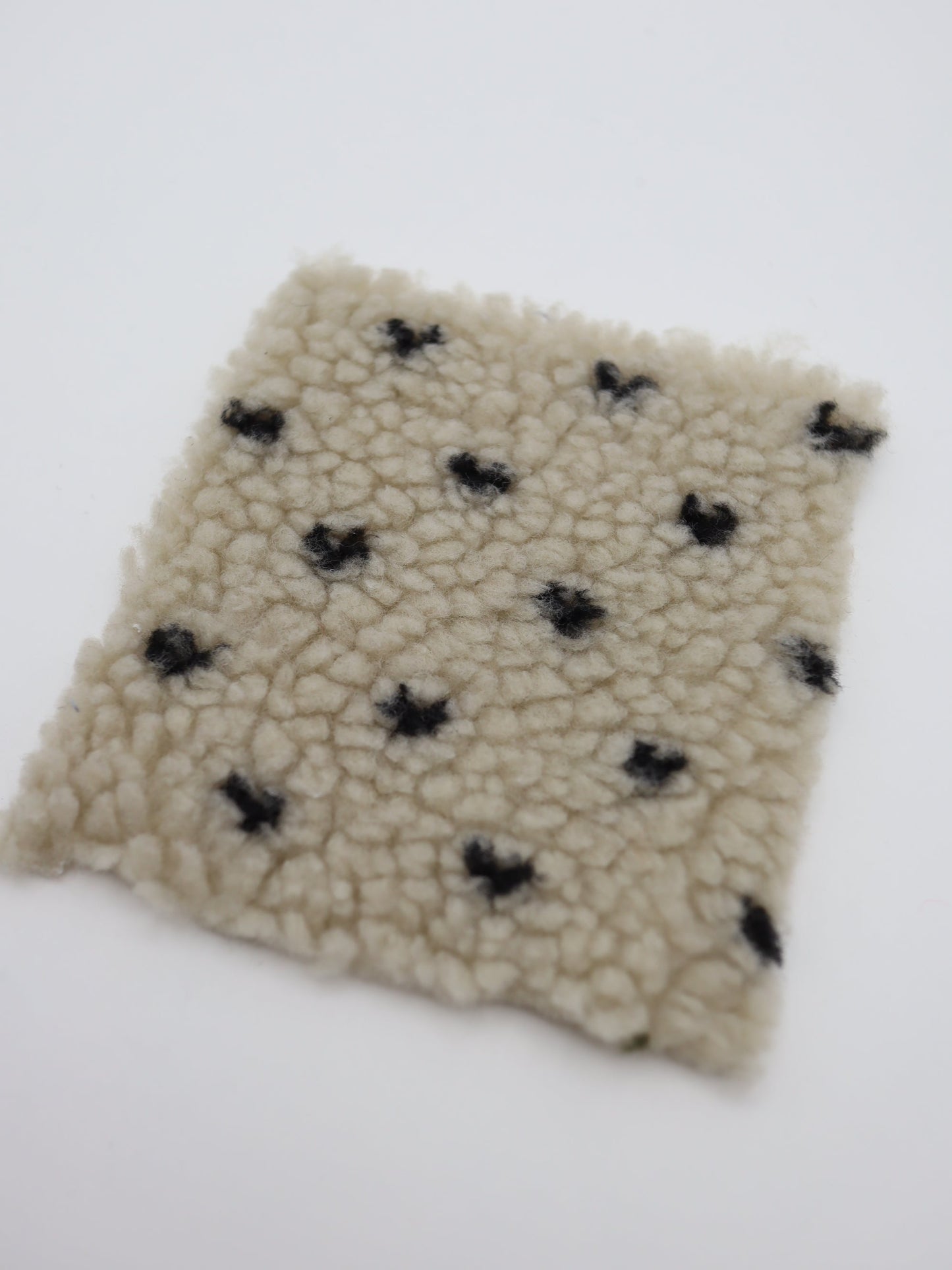 【25AW-151】じつはプチハートボア　/0.5ｙあたり=～1065円