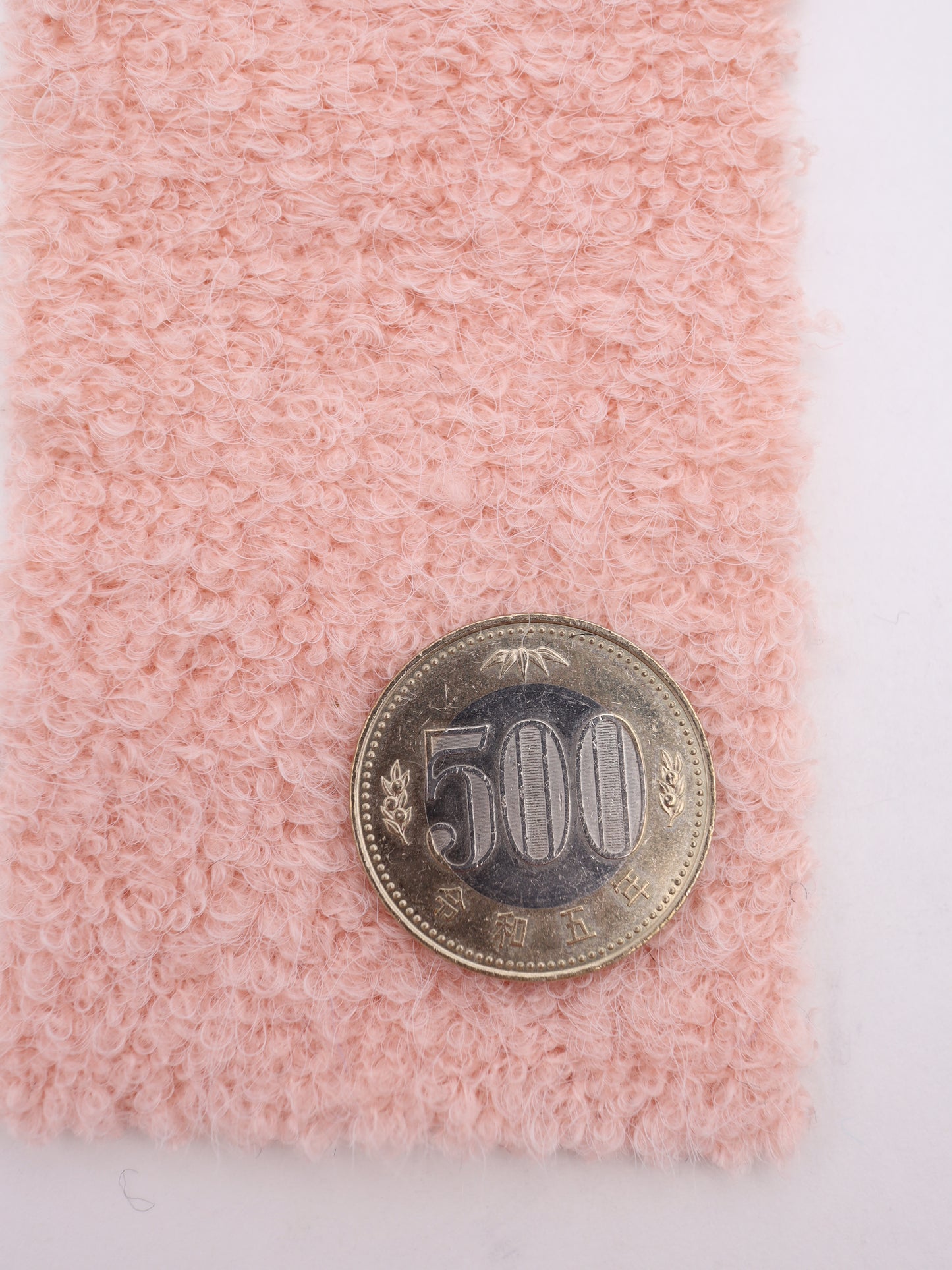 高伸縮！ふわふわ起毛プチループヤーンニット｜【生地幅】約147センチ 【混率】アクリル70%ナイロン25%ポリウレタン5%｜ドッグウエア・KIDSウエア・トップス・雑貨向き｜26AW-058