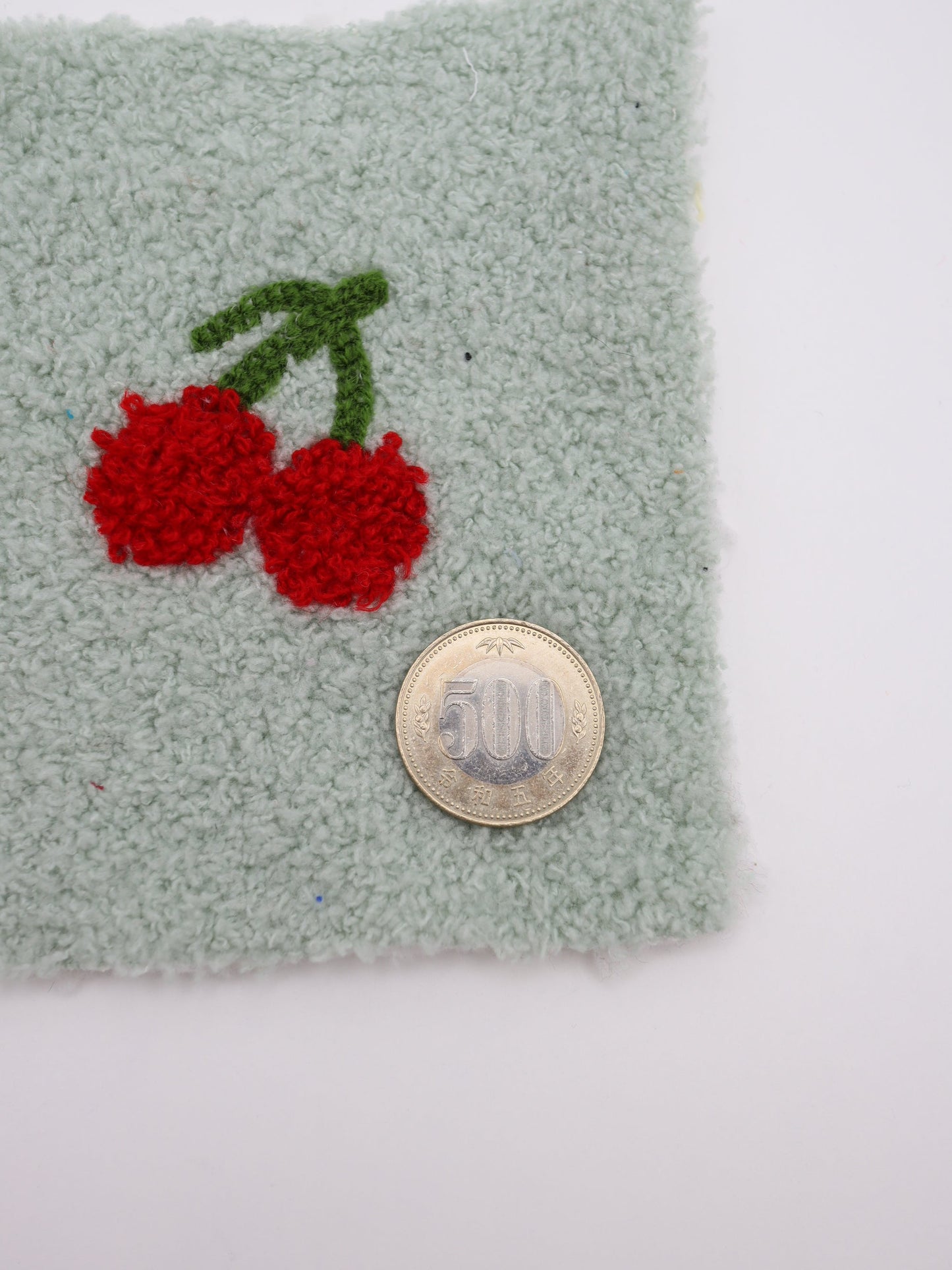 【25AW-159】さくらんぼ両面ボアニット　/0.5ｙあたり=～1440円