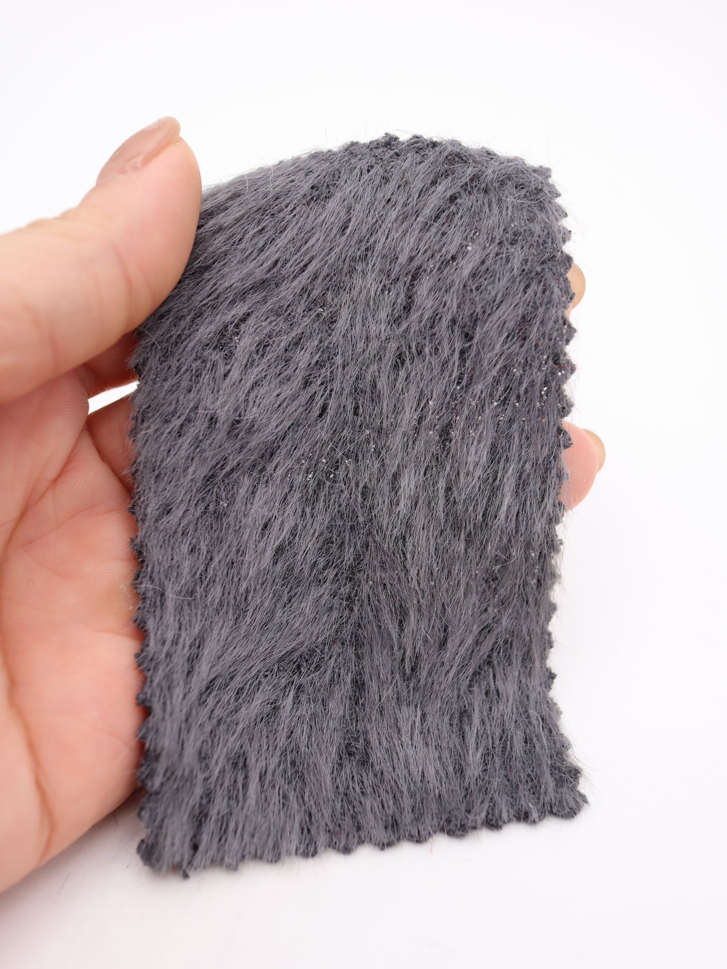 全方位に高伸縮！ふわふわシャギーニット｜【生地幅】約147センチ 【混率】ポリエステル94%ポリウレタン6%｜ドッグウエア・KIDSウエア・トップス・雑貨向き｜26AW-086