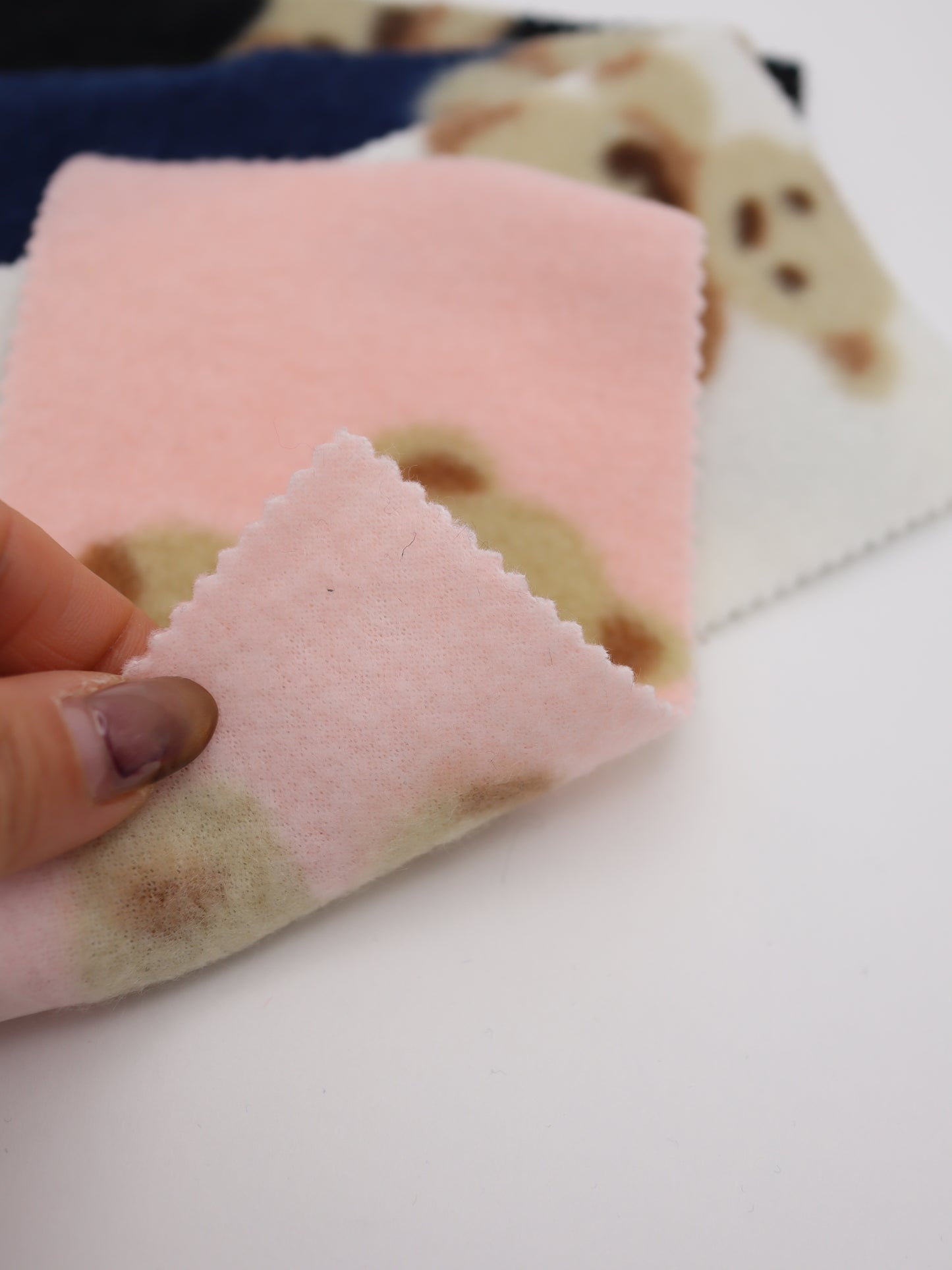 【25AW-161】ふわふわくまちゃん起毛天竺ニット　/0.5ｙあたり=～910円