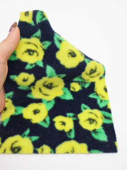 【25AW-163】ローズローズふわふわフリースニット　/0.5ｙあたり=～980円