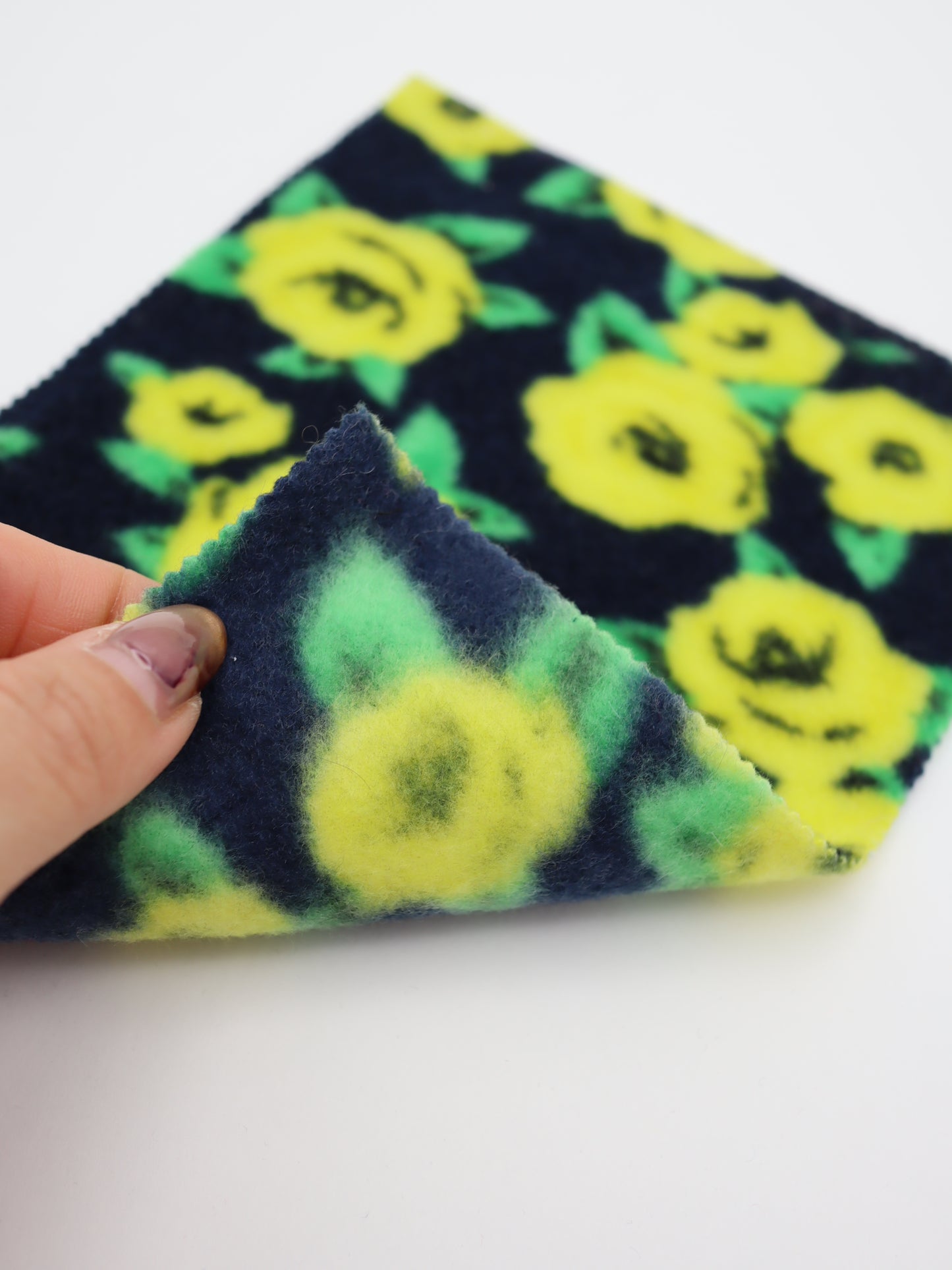 【25AW-163】ローズローズふわふわフリースニット　/0.5ｙあたり=～980円