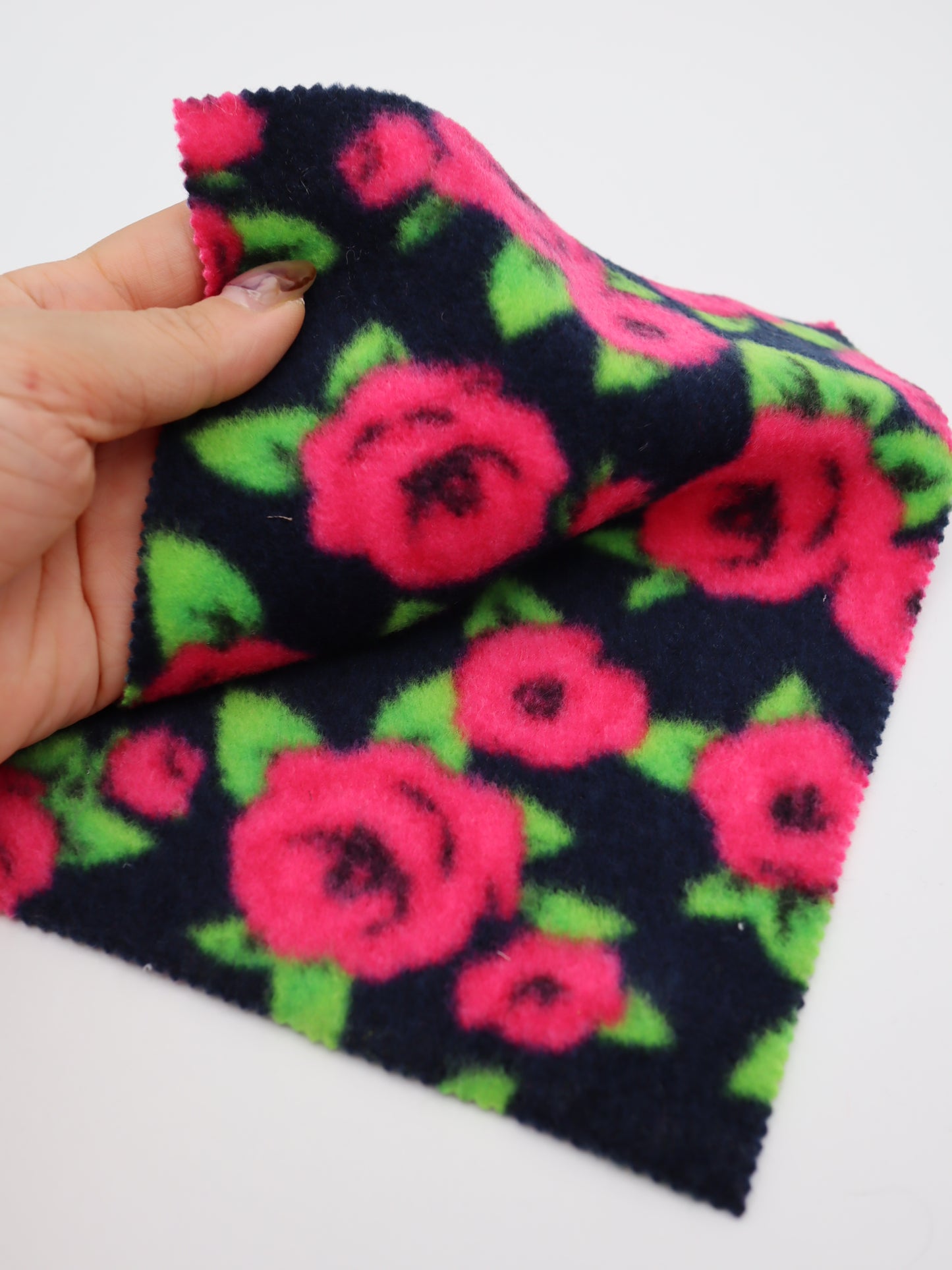 【25AW-163】ローズローズふわふわフリースニット　/0.5ｙあたり=～980円