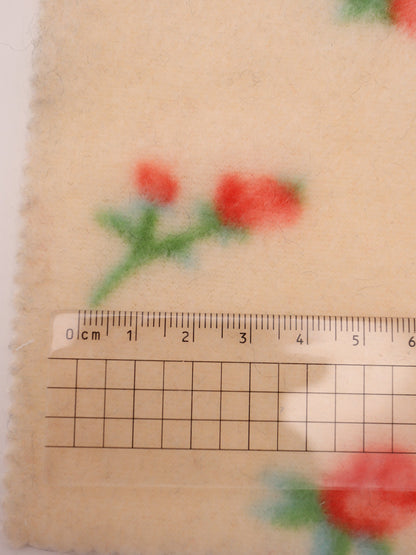 【25AW-170】プチローズふわふわフリースニット　/0.5ｙあたり=～890円