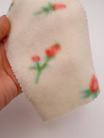 【25AW-170】プチローズふわふわフリースニット　/0.5ｙあたり=～890円