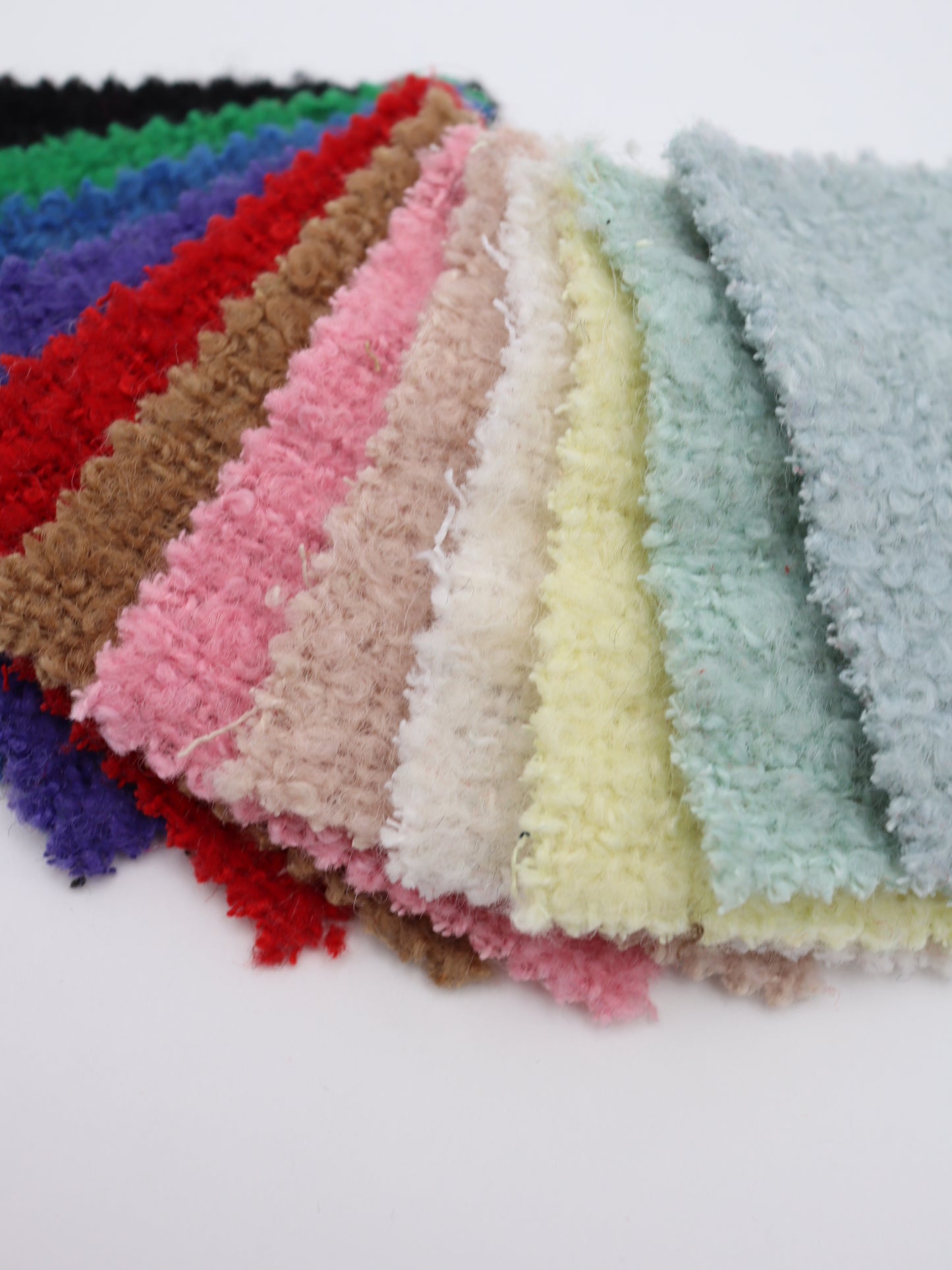 【25AW-067】ウール60％ふわふわプチくるくるヤーンツイード　/0.5ｙあたり=～1560円