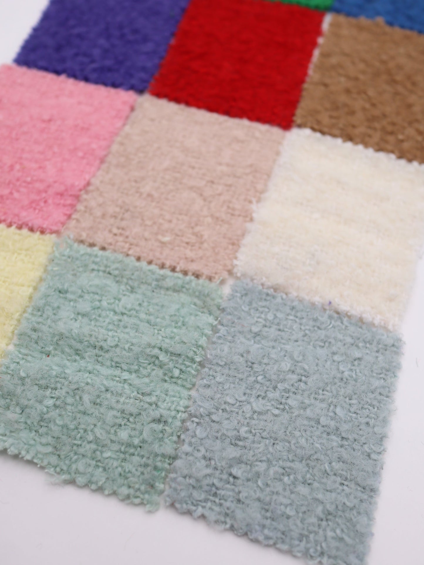 【25AW-067】ウール60％ふわふわプチくるくるヤーンツイード　/0.5ｙあたり=～1560円