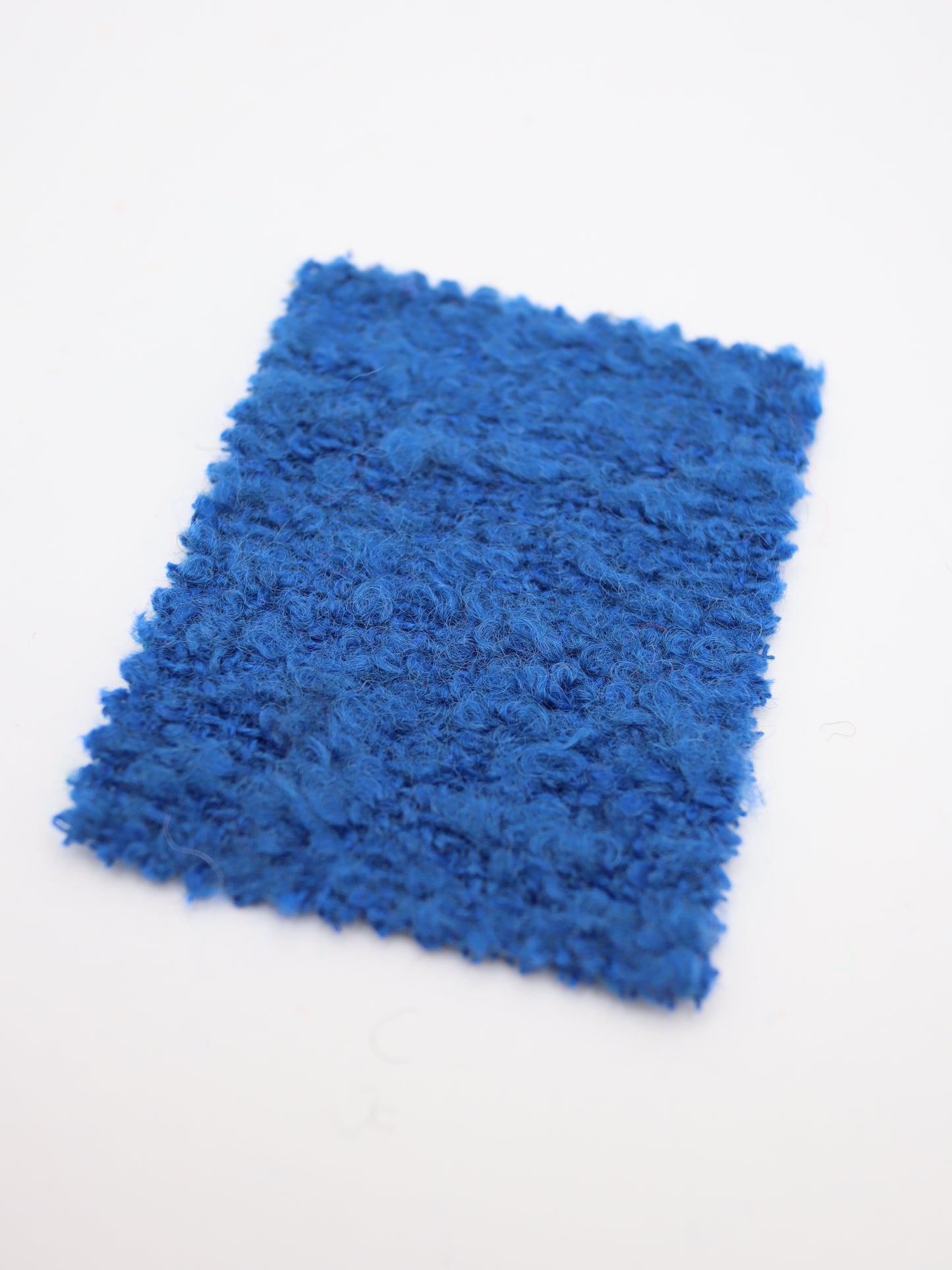 【25AW-067】ウール60％ふわふわプチくるくるヤーンツイード　/0.5ｙあたり=～1560円