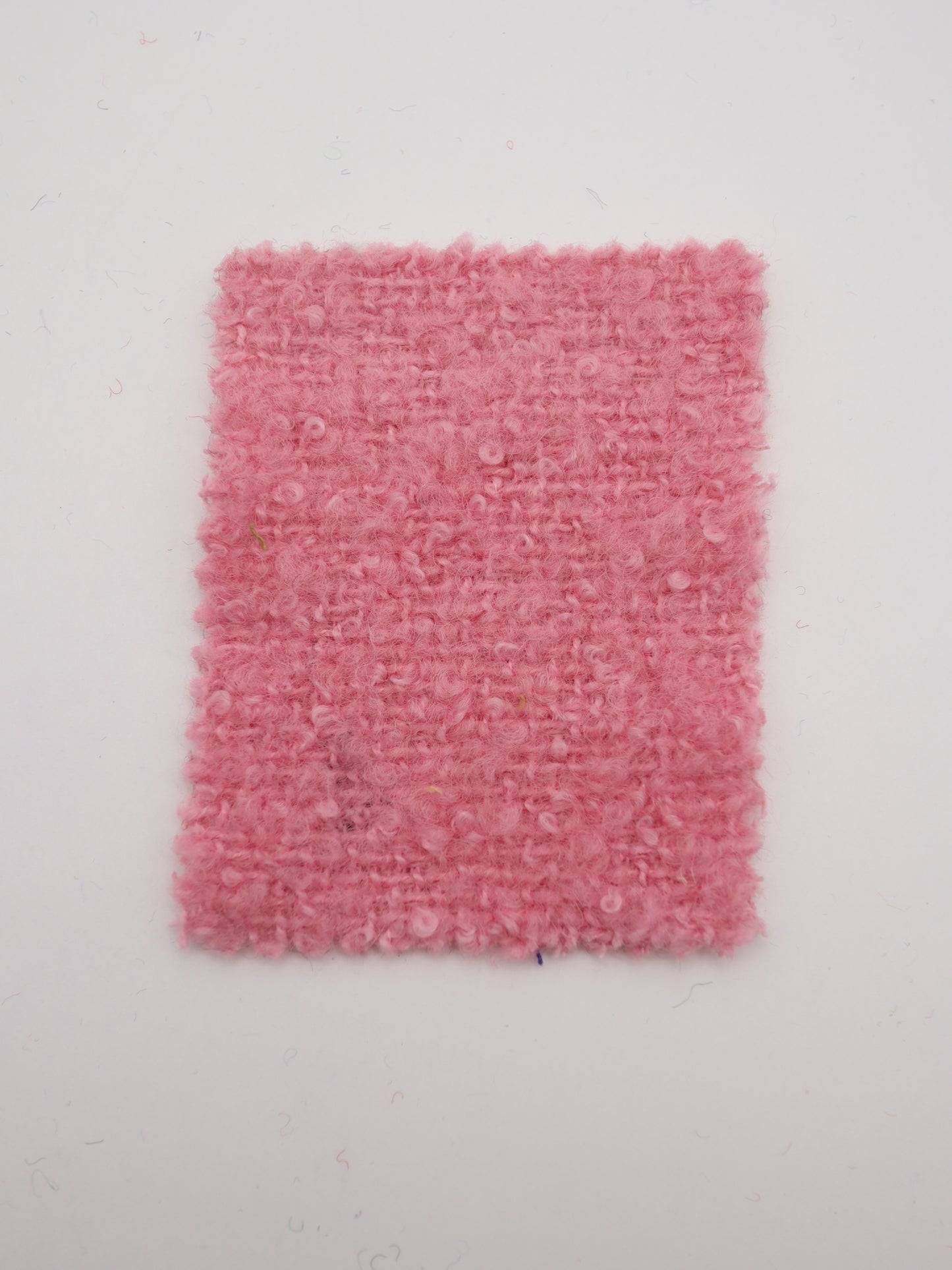 【25AW-067】ウール60％ふわふわプチくるくるヤーンツイード　/0.5ｙあたり=～1560円