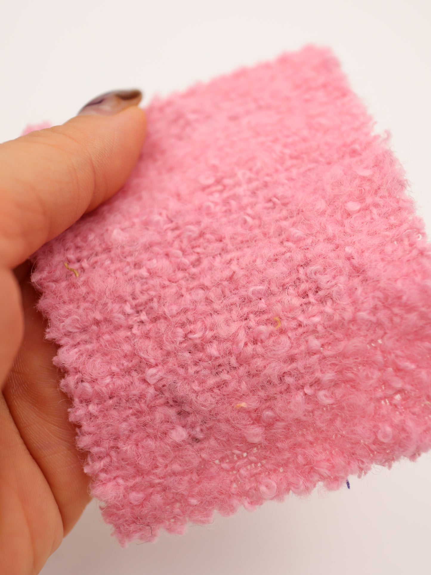 【25AW-067】ウール60％ふわふわプチくるくるヤーンツイード　/0.5ｙあたり=～1560円