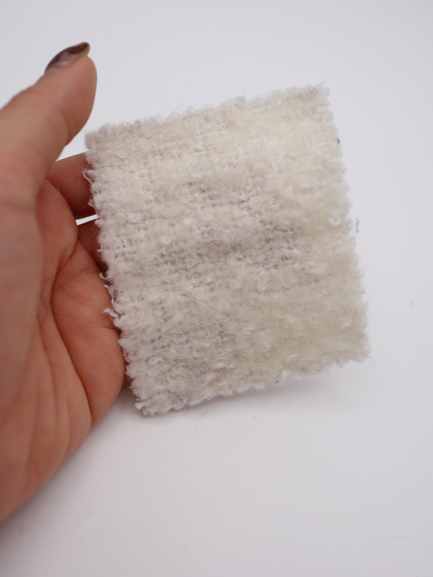 【25AW-067】ウール60％ふわふわプチくるくるヤーンツイード　/0.5ｙあたり=～1560円