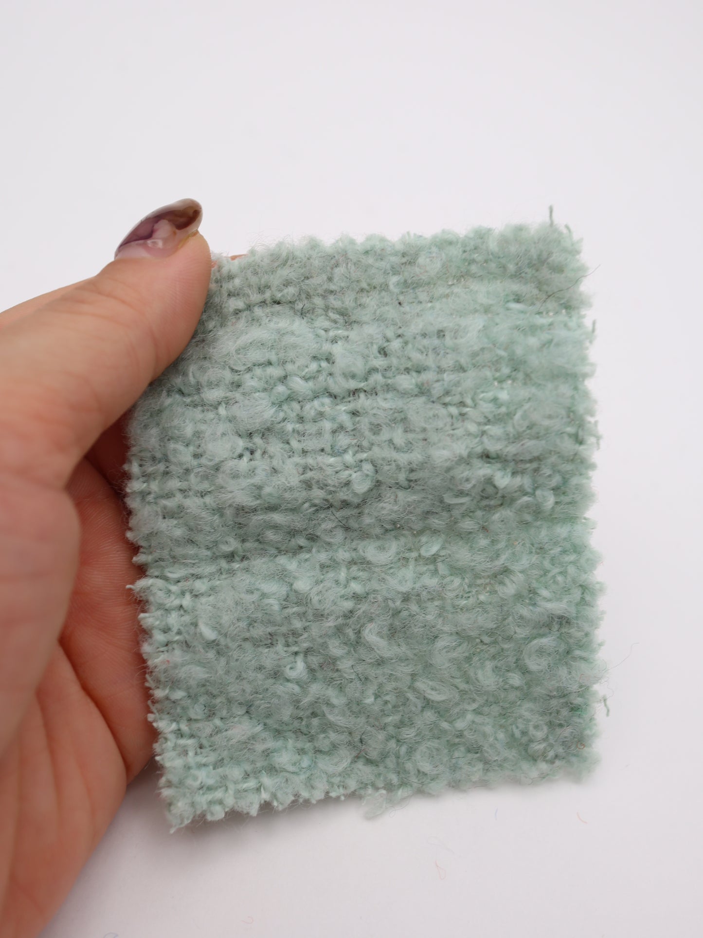 【25AW-067】ウール60％ふわふわプチくるくるヤーンツイード　/0.5ｙあたり=～1560円