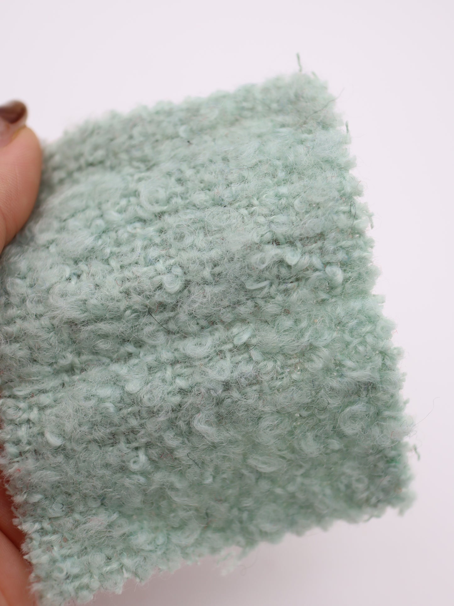 【25AW-067】ウール60％ふわふわプチくるくるヤーンツイード　/0.5ｙあたり=～1560円