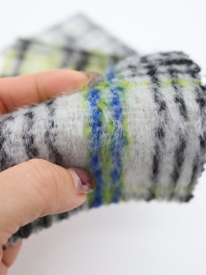 【25AW-102】ウール10％混シャギー先染めチェックツイード　/0.5ｙあたり=～1240円