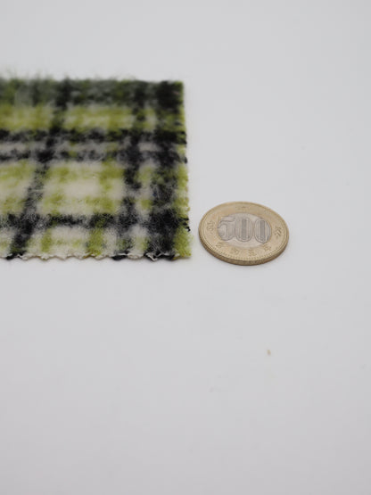 【25AW-102】ウール10％混シャギー先染めチェックツイード　/0.5ｙあたり=～1240円