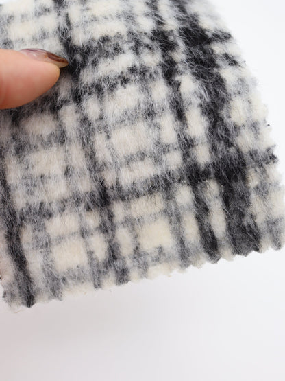 【25AW-102】ウール10％混シャギー先染めチェックツイード　/0.5ｙあたり=～1240円