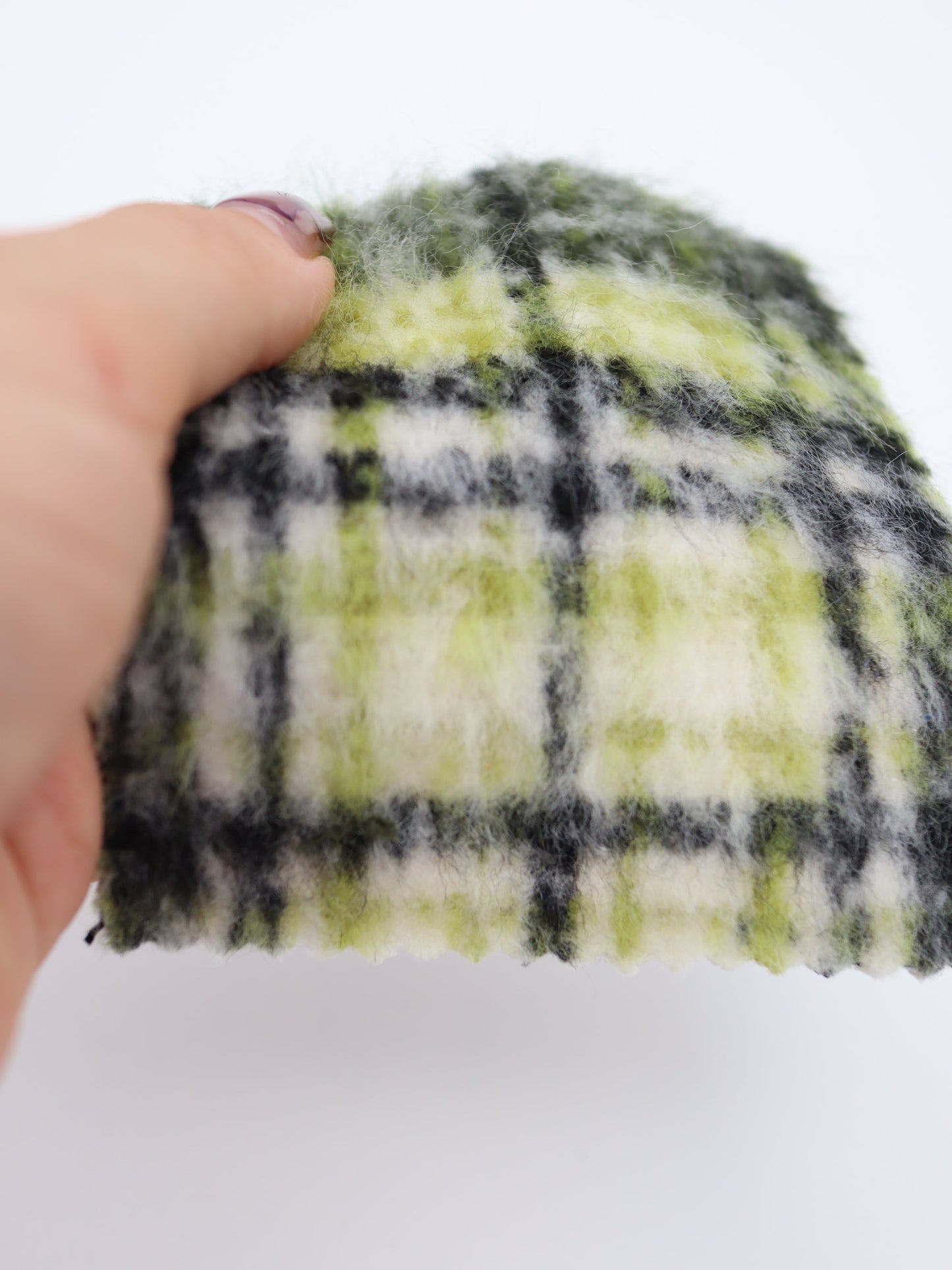 【25AW-102】ウール10％混シャギー先染めチェックツイード　/0.5ｙあたり=～1240円